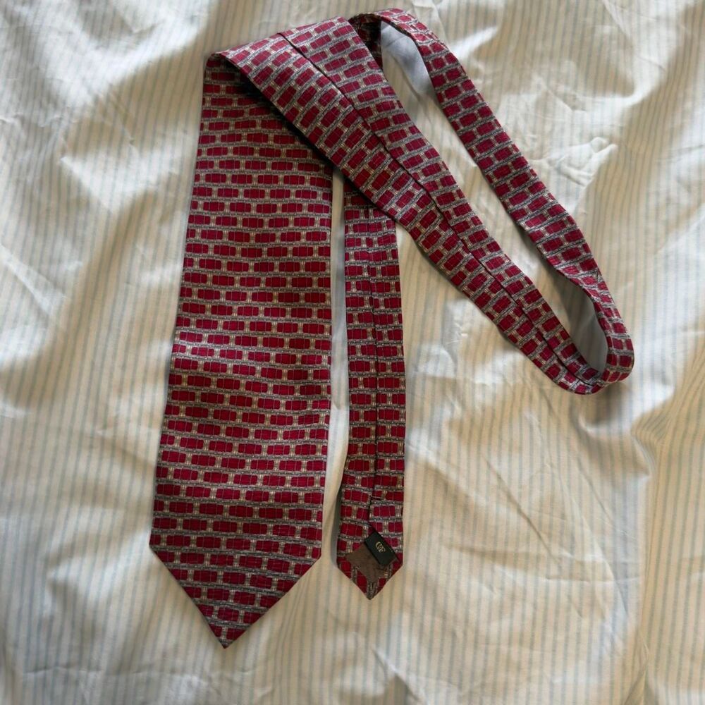 Daniel De Fasson Men's 100% Silk Hand Made Red Geometric Necktie